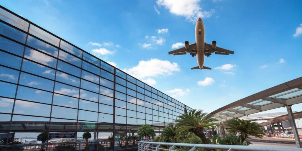 How Early Should You Arrive at Miami Airport Before a Flight